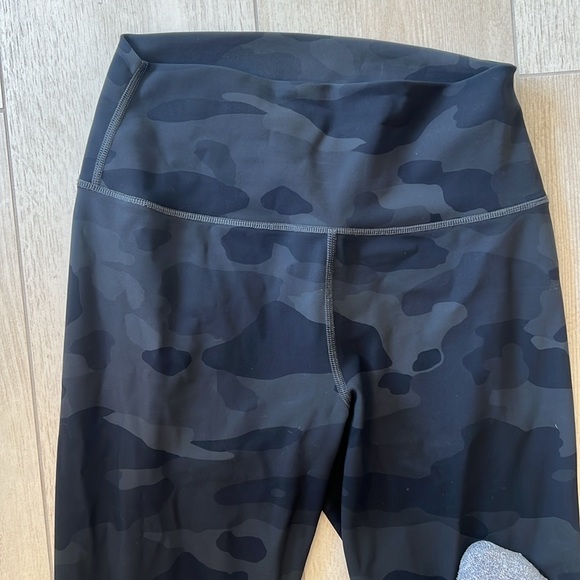 Alo leggings - Picture 3 of 3